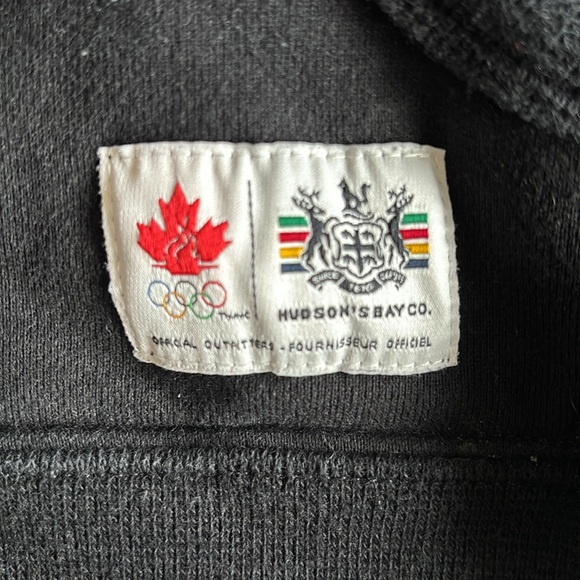 Team Canada Black Olympics Hoodie - Medium - Picture 2 of 4
